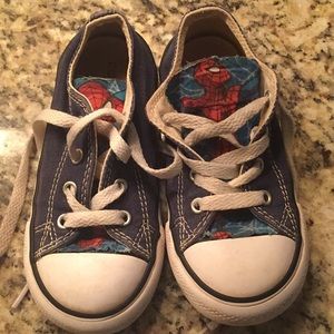Custom Spider-Man converse size 9 GUC